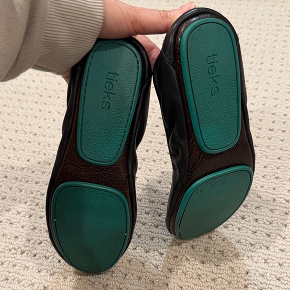 Tieks Black Leather Flats - Picture 7 of 7